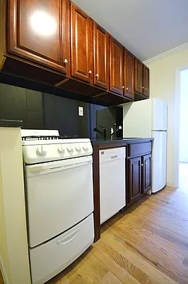 Rented by Bold New York | media 26