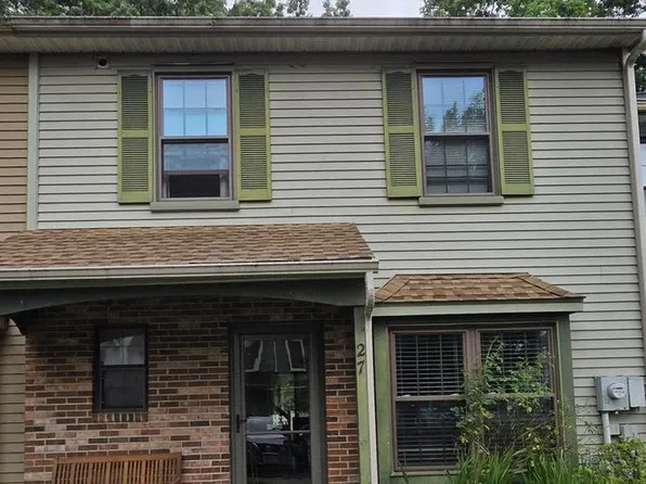 27 Tynemouth Ct, Robbinsville, NJ 08691