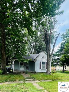 1704 S Missouri Ave, Sedalia, MO, 65301