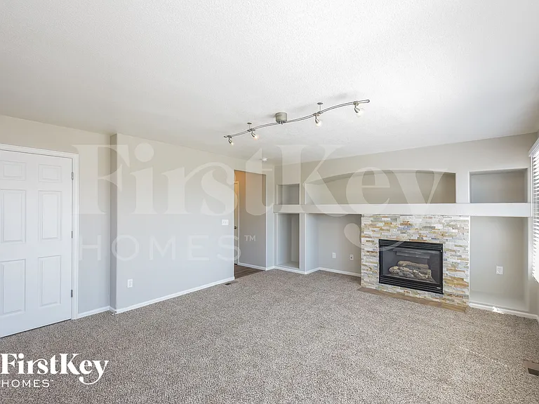 15882 E 107th Ave — Photo 9