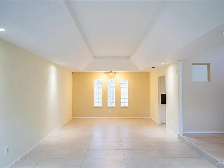 1901 Duke Ave — Photo 6