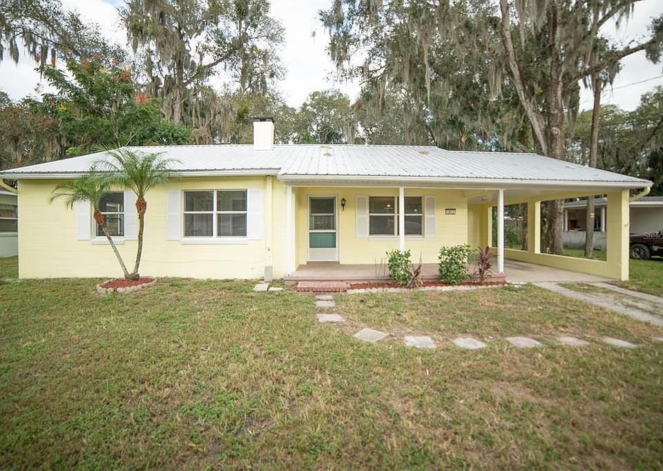 1st image of 1012 Oak Dr