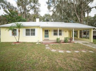 1012 Oak Dr, Leesburg, FL 34748