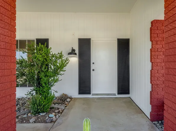 9213 W Briarwood Cir N, Sun City, AZ 85351