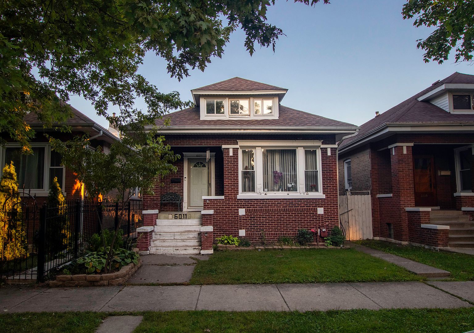 6011 S Albany Ave, Chicago, IL 60629 | Zillow