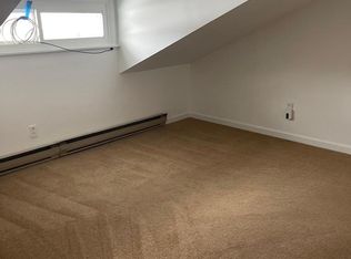 145 Schoolhouse Rd #2, Albany, NY 12203