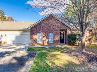 2023 Aragon Ln, Gastonia, NC 28056