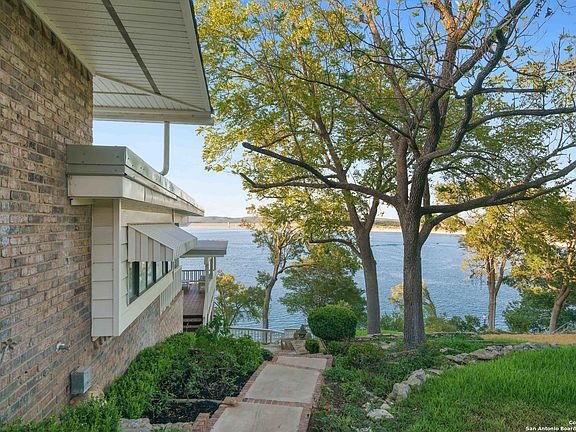 5th image of 283 BUCKHAVEN DR
