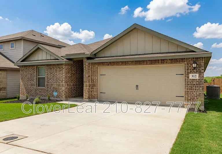 312 Shelton Pass — Photo 1