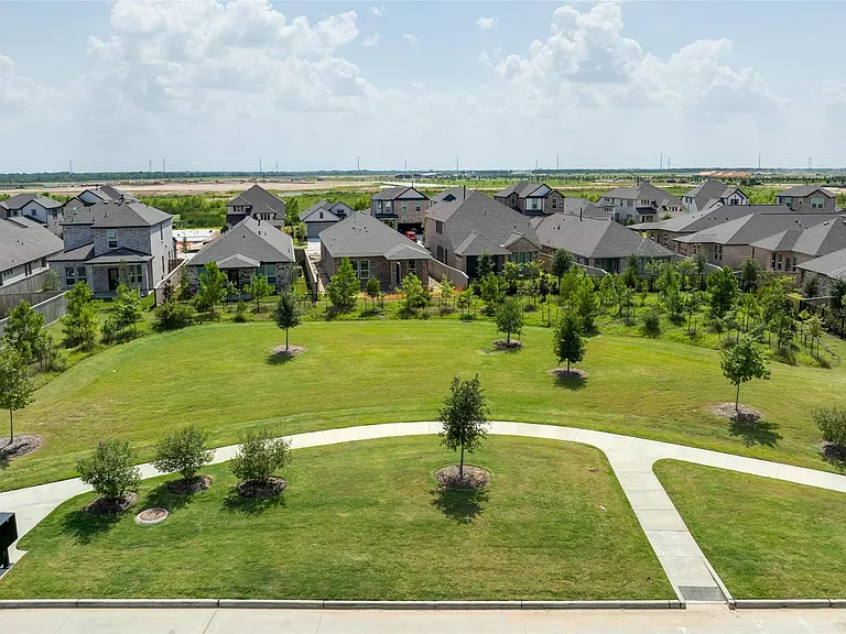 12534 Nueces River Dr — Photo 36