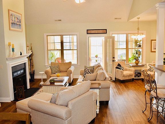 2nd image of 4158 Cambridge Cove Cir SE Unit 2