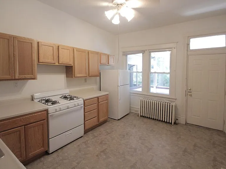605 Mifflin Ave #1 — Photo 17