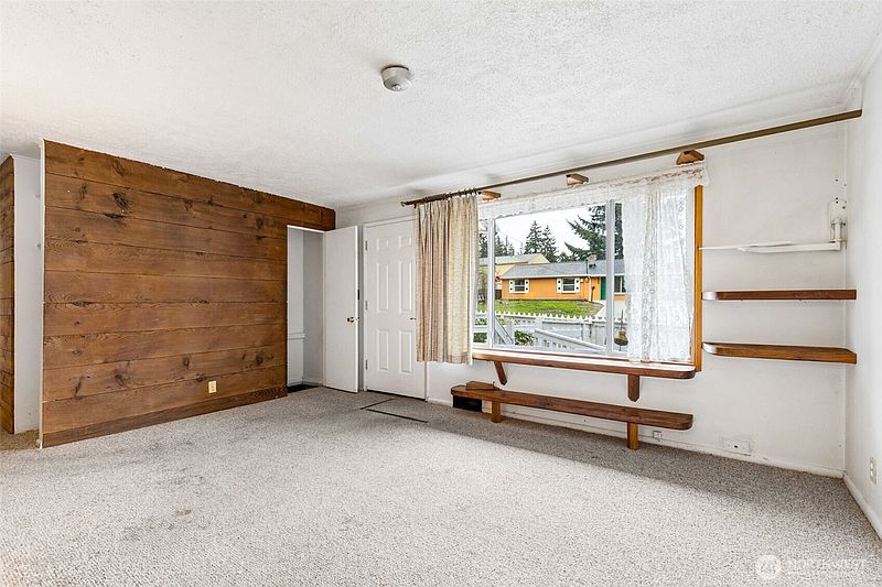 4th image of 23906 60th Avenue W