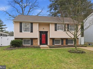 7887 Mansion House Xing, Pasadena, MD 21122