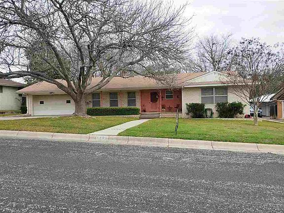 2nd image of 1305 W Avenue A