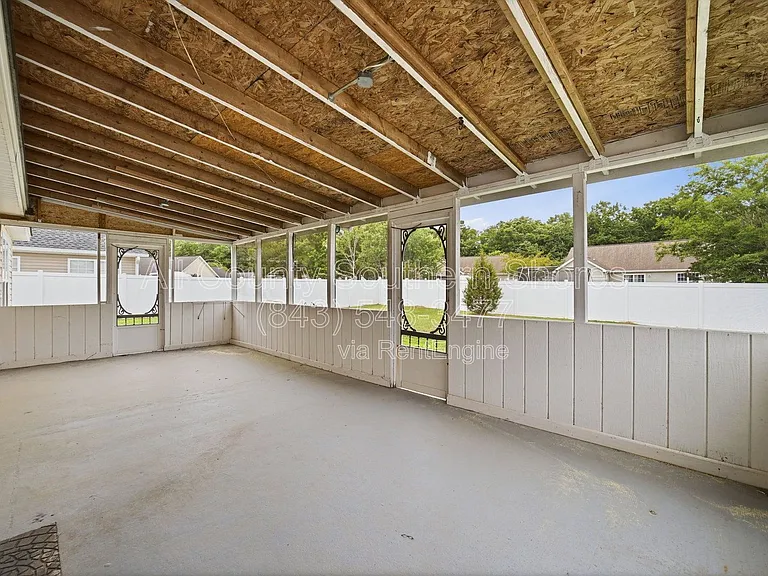412 Harbour Reef Dr — Photo 24