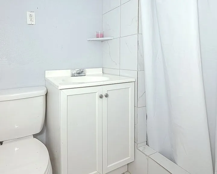 807 Market St — Photo 17