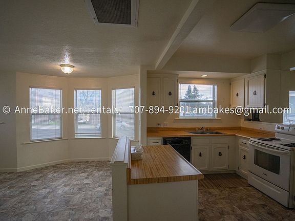 2nd image of 402 N Cloverdale Blvd #A
