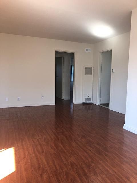1st image of 6326 Crenshaw Blvd APT 14