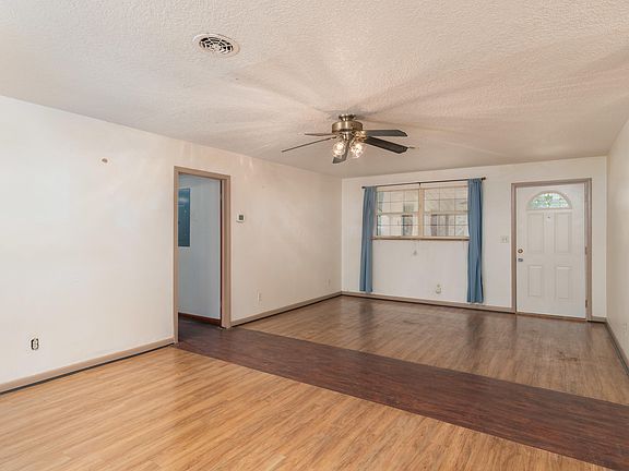 3rd image of 4007 Rodby Ct