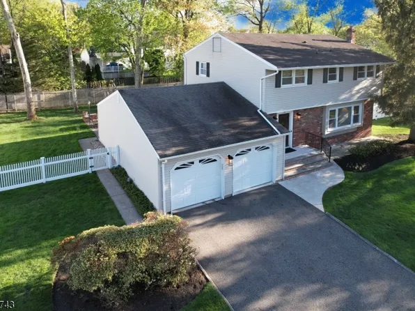 25 Debbie Ct, Wayne Twp., NJ 07470