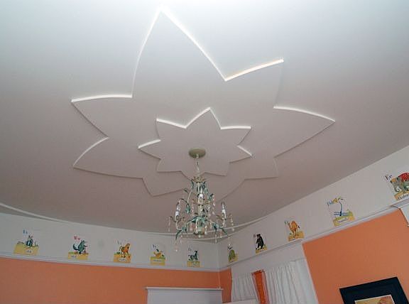 CEILING MEDALLION