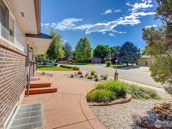 3rd image of 1342 Mount Evans Dr