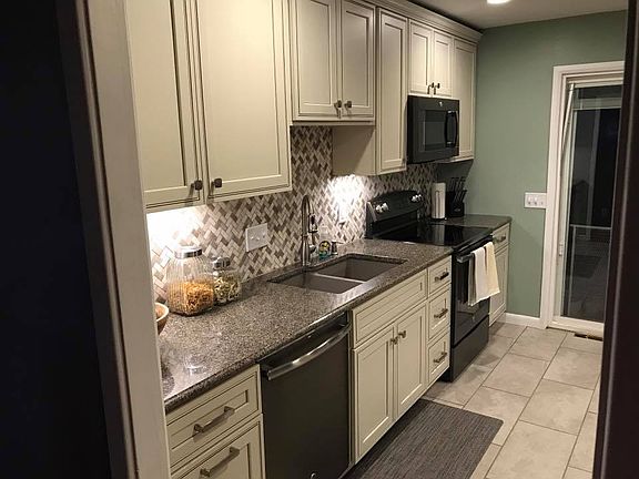5th image of 1642 Krylon Dr