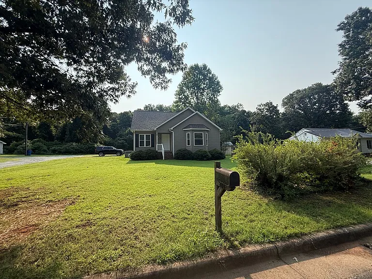 701 Meadow St — Photo 16