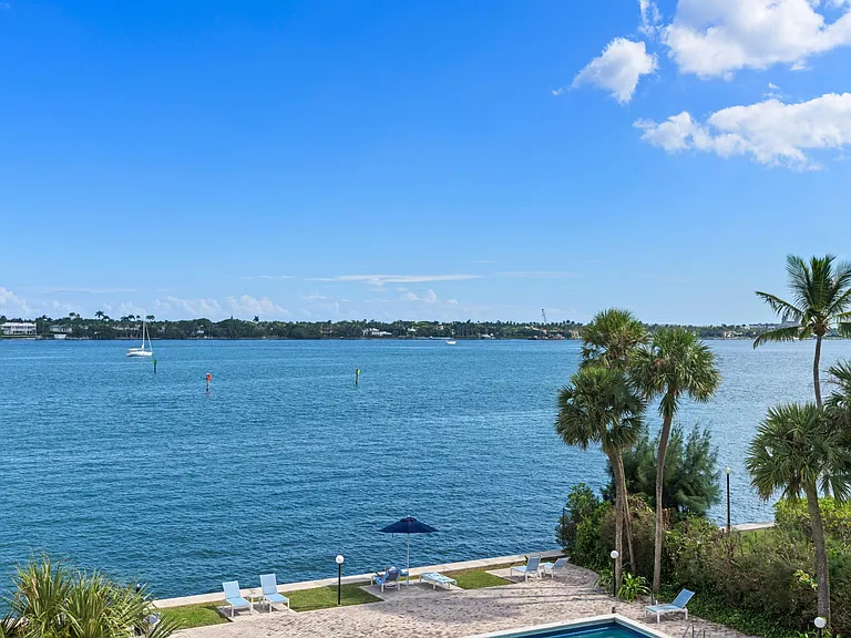 2800 N Flagler Dr #404 — Photo 32