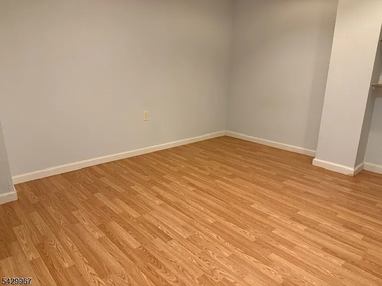 3844 Bloomingdale Dr — Photo 18