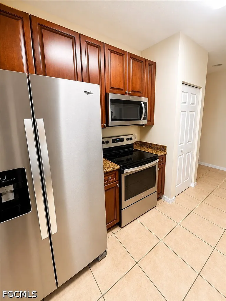 2 bed, 2.0 bath, 1356 sqft, $1,500 — Photo 4