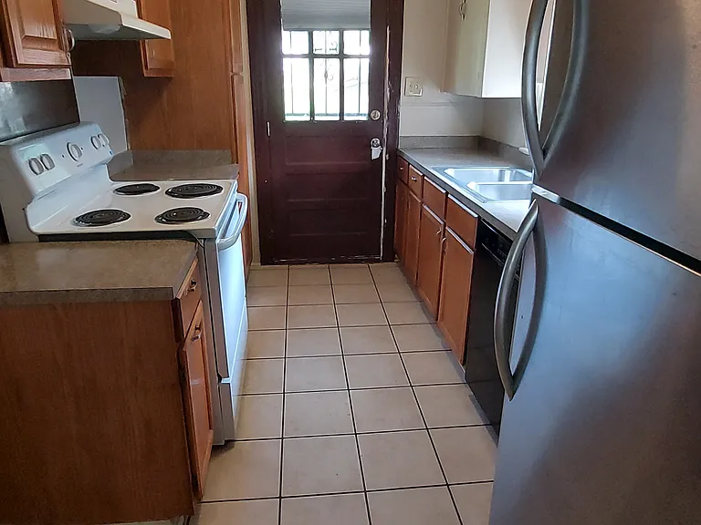4552 Kings Hwy — Photo 3