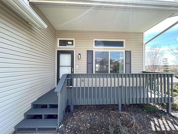 5th image of 1025 NW Eden Dr