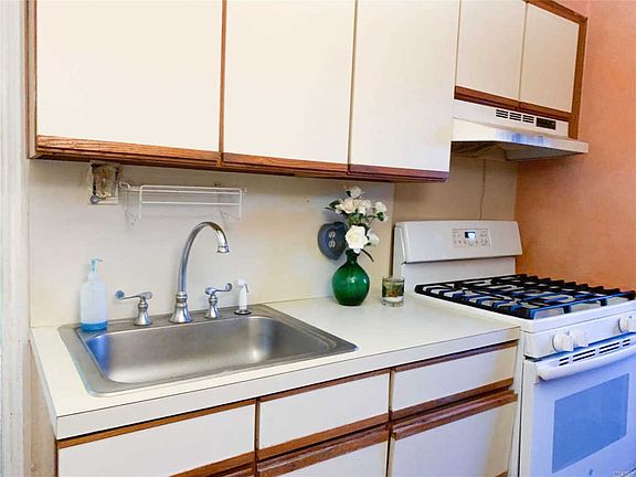 5th image of 147-14 84th Ave #4D