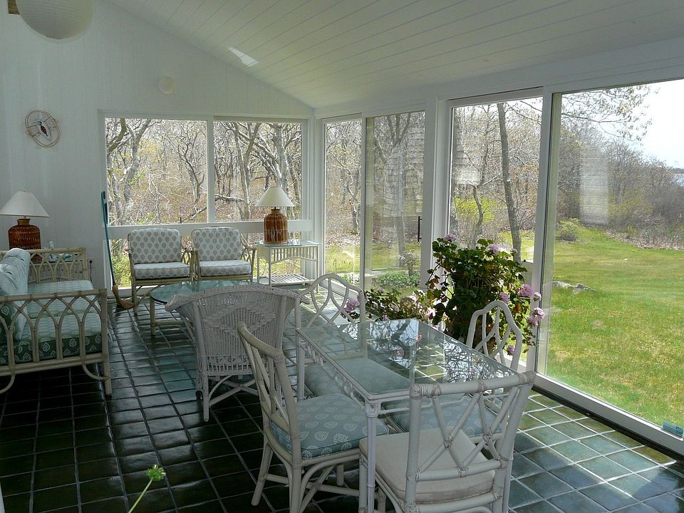Sun porch