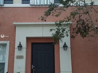 2330 SW 99th Way, Hollywood, FL 33025