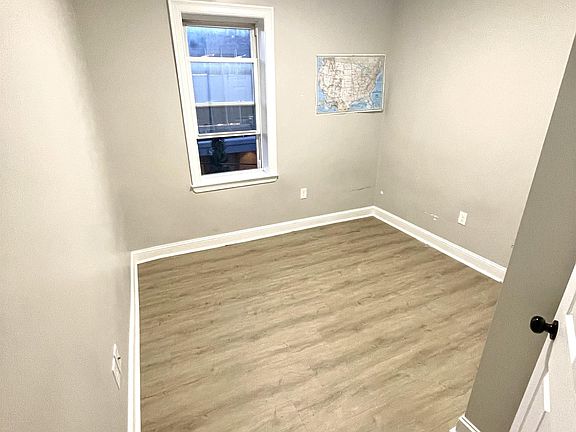 4th image of 124 Berkshire St #10798301