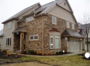 5150 River Creek Rd, Lyndhurst, OH 44124