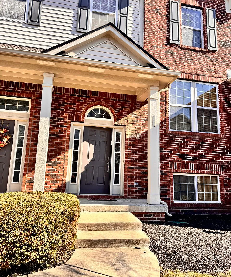 Hollice Ln, Fishers — Photo 1
