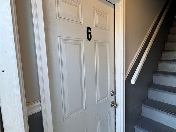 4th image of 612-614 N College Dr #6