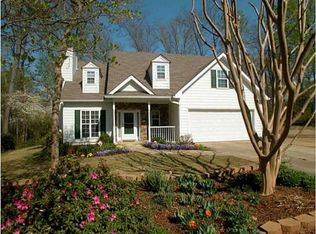 1035 Dogwood Park Dr, Lawrenceville, GA 30046