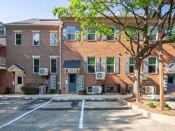 3rd image of 1012 Duke St #1-100-1