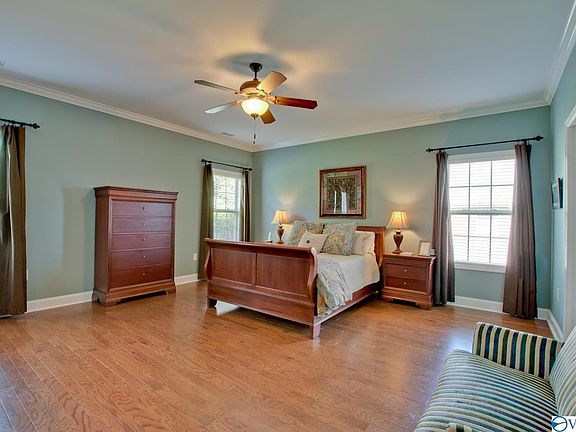 4th image of 4609 Talbot Dr SE