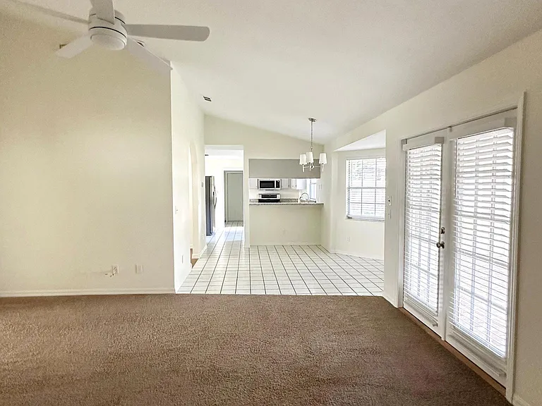 2018 Heatheroak Dr — Photo 7