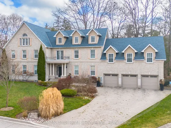 3248 Barchester Ct, Mississauga, ON L5L 5Z1