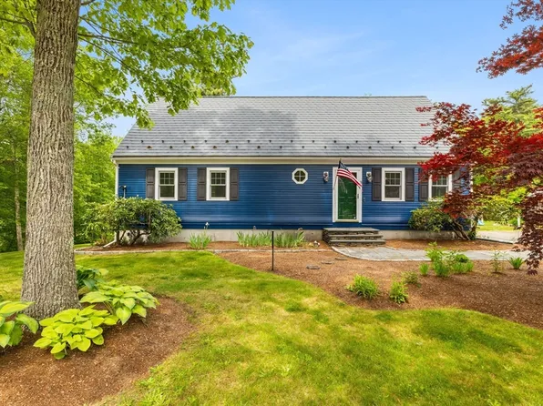 31 Fearing Hill Rd, Wareham, MA 02571