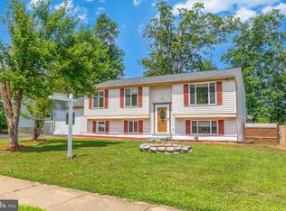 4502 Cub Run Rd, Chantilly, VA 20151