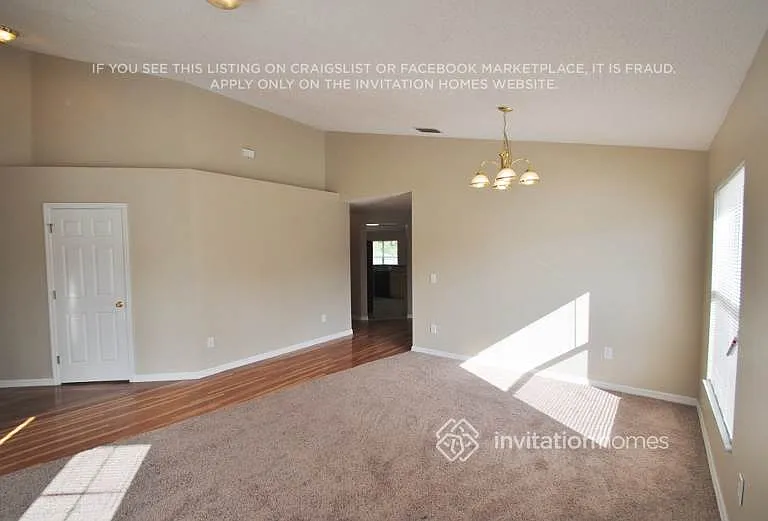 417 Saragassa Ave SW — Photo 4