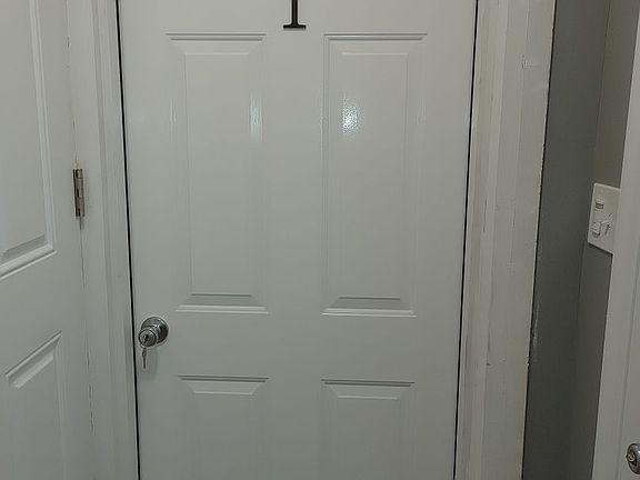 4th image of 1101 S Main St Unit 1